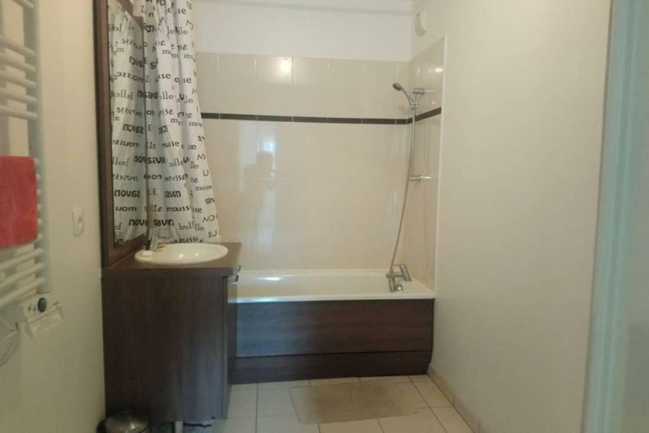 Boissy Gare Rer A Appartement 1 A 3 Chambres Au Choix المظهر الخارجي الصورة